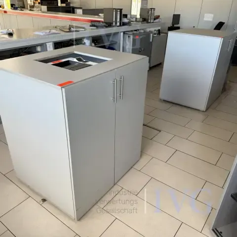 Komody (šedé)