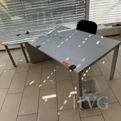 Psací stůl MBT