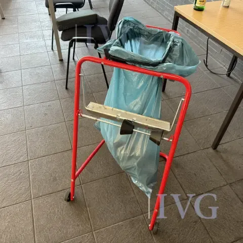 Abfallständer (rot)