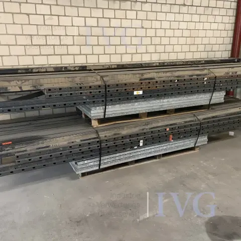 Paletový regál