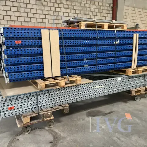 Standaard voor stellingkastsysteem