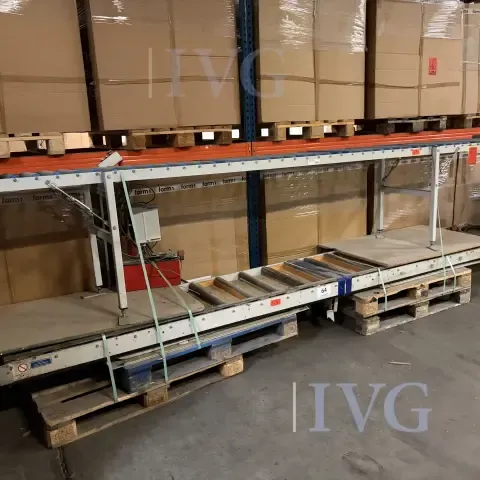 Montagerolbaan met heftafel
