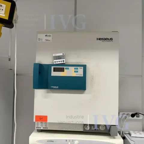 Verwarmingskast HERAEUS UT 6