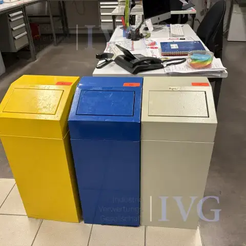 Poubelle (jaune/bleu/gris)