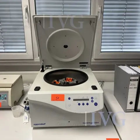 High-speed centrifuge EPPENDORF 5804