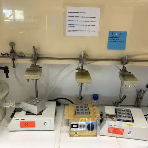 Evaporator with fixed heating block VLM