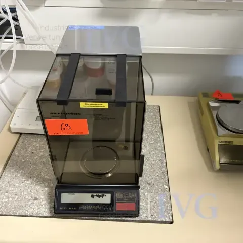 Laborfeinwaage SATORIUS R160P-D1