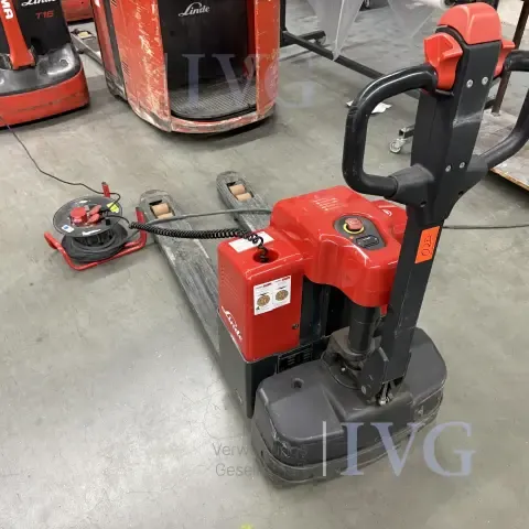 Электроштабелер LINDE MT15