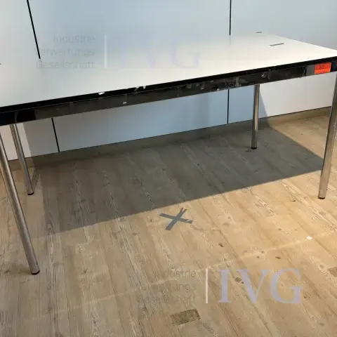 Desk USM HALLER