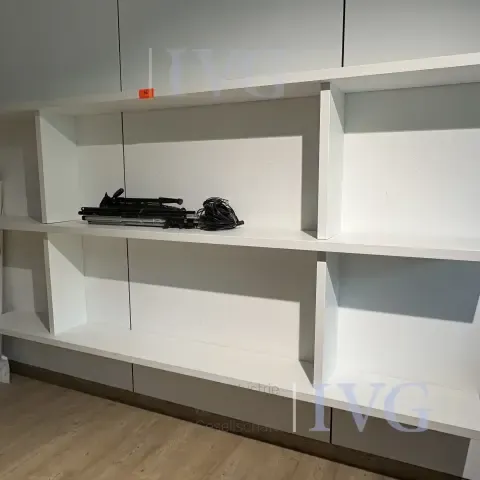 Wall shelves