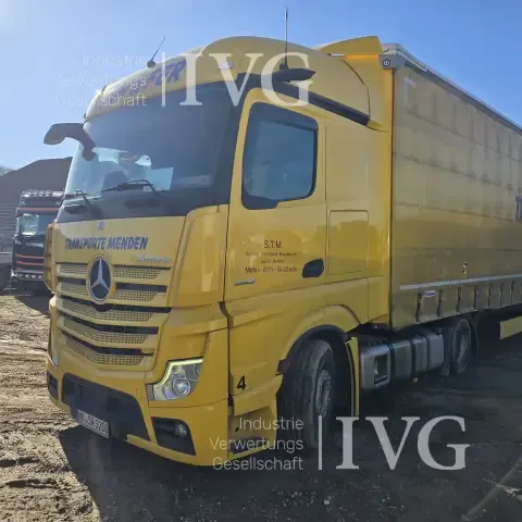 Tractor unit MERCEDES BENZ Actros 1845