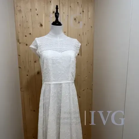 Robe de mariée ELEMENTAR BRAUTKLEIDER Moe