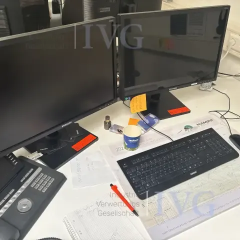 Flat screens SAMSUNG S22E450