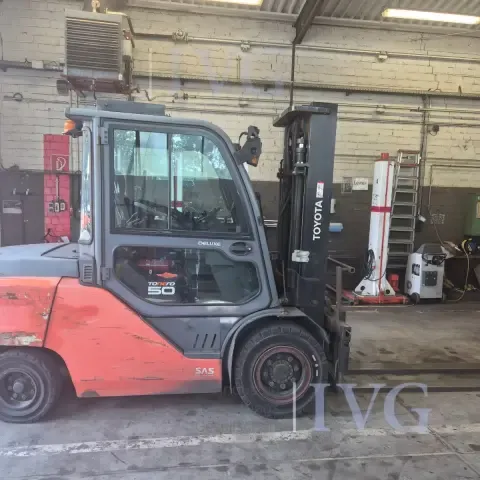 Diesel forklift TOYOTA 40-8FD50N Tonero