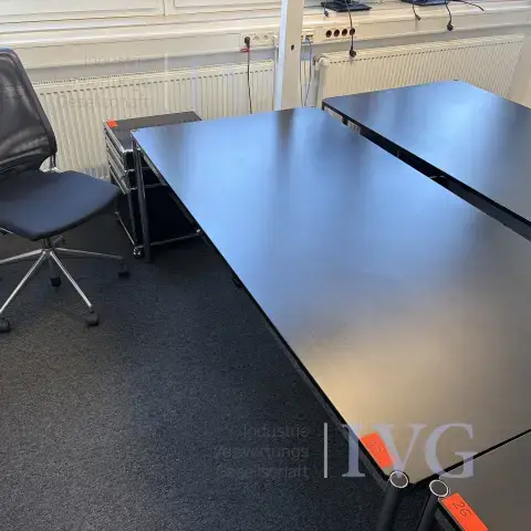 Psací stůl USM HALLER