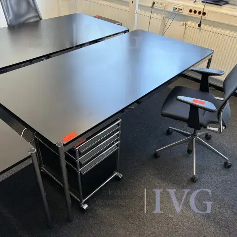 Psací stůl USM HALLER