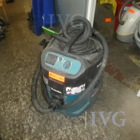 Industrial vacuum cleaner MAKITA 447M