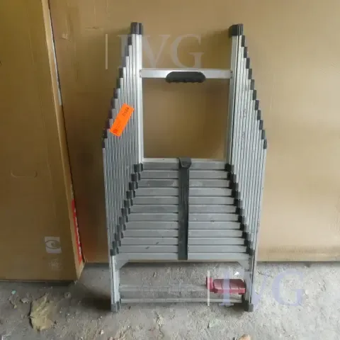 Aluminium telescopic ladder