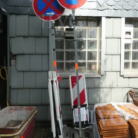 Panneaux de signalisation routière
