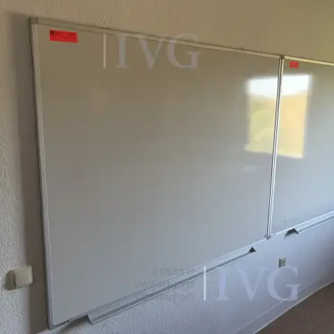 Lot de tableaux blancs