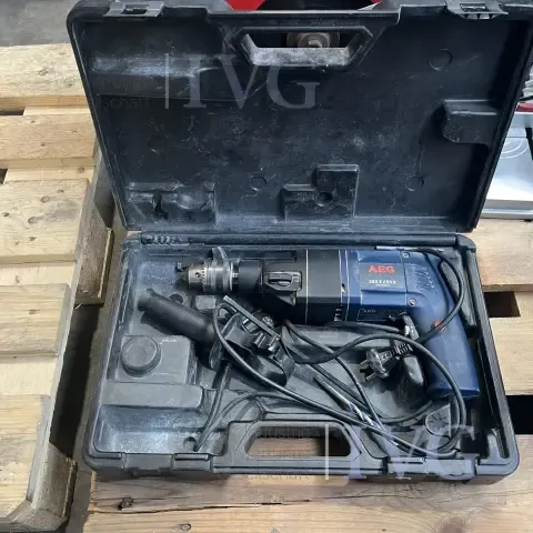 Дрель AEG SB2E650R