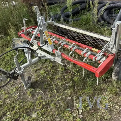 Rijbaan egalisator PLATZ-MAX