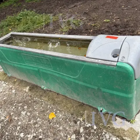 Abreuvoir pour chevaux BAYKAL 220