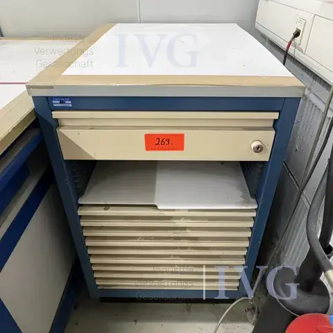 Stalen ladenkast