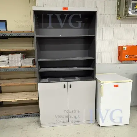 Hoge kast