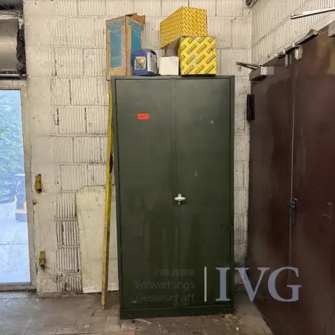 Armoire en acier