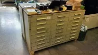 1 metalen gereedschapsladekast, 24 laden