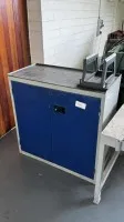 1 metalen gereedschapskast, laag