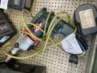 1 perceuse Metabo