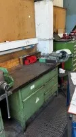 2 workbenches with vise