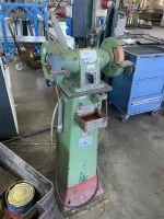 1 touret à meuler Metabo DS7207D avec support