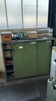 1 Metallschiebetürenschrank