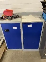 2 armoires à outils métalliques, basses