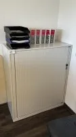 1 Aktenquerrollladenschrank Steelcase