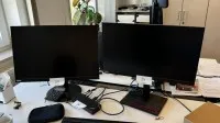 2 Lenovo widescreen TFT monitors with docking station