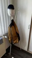 1 вешалка для одежды