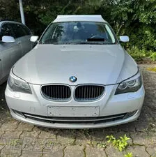 Pkw BMW 520d Touring Typ 560L