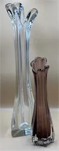 2 vases en verre - hauteur 28 et 50 cm