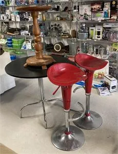1 lot of furniture