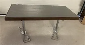 1 table basse style Space Age - années 1970 - 128 x 62 x 60 cm