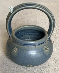 1 pot with handle - ceramic - ø 22 cm. height 28 cm