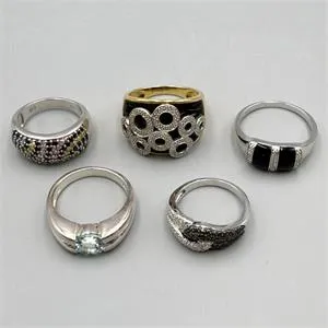 Bagues