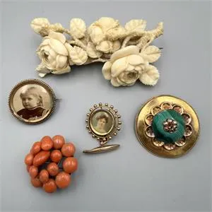 Старые украшения