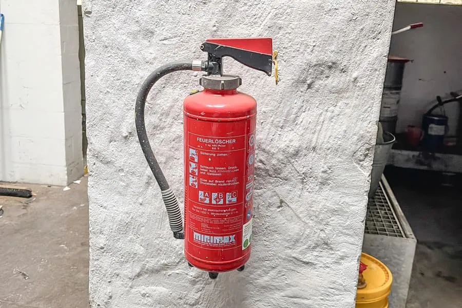 Feuerlöscher 6 kg ABC Pulver