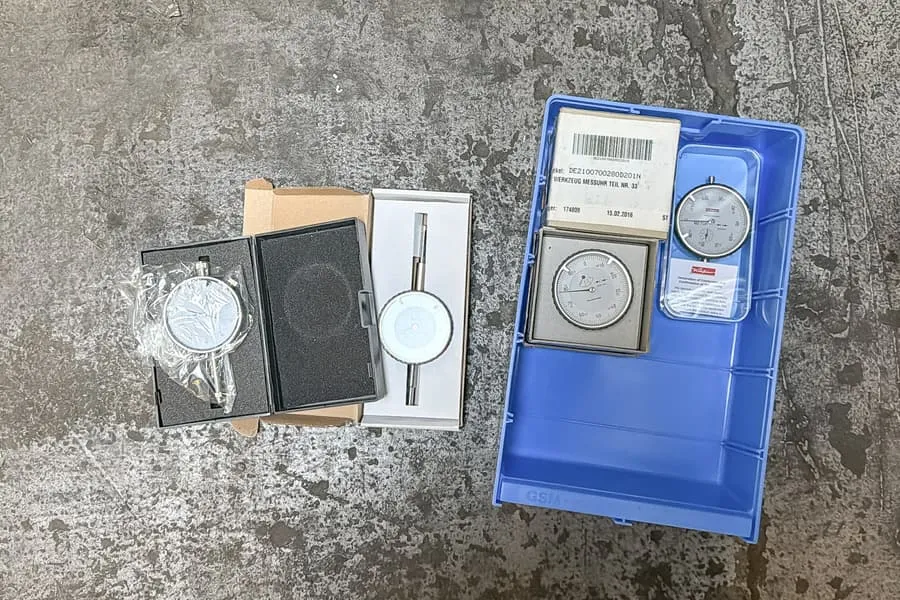5 индикаторов часового типа