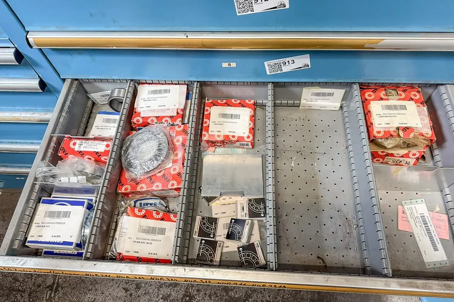 Contenu de magasin : roulements à rouleaux